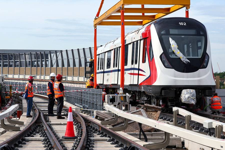 RTS Link train being installed in Johor Bahru